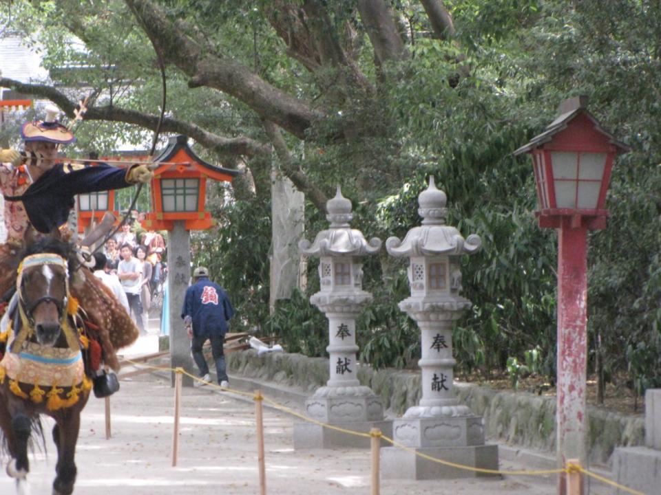 sumiyoshi-shrine-yabusame