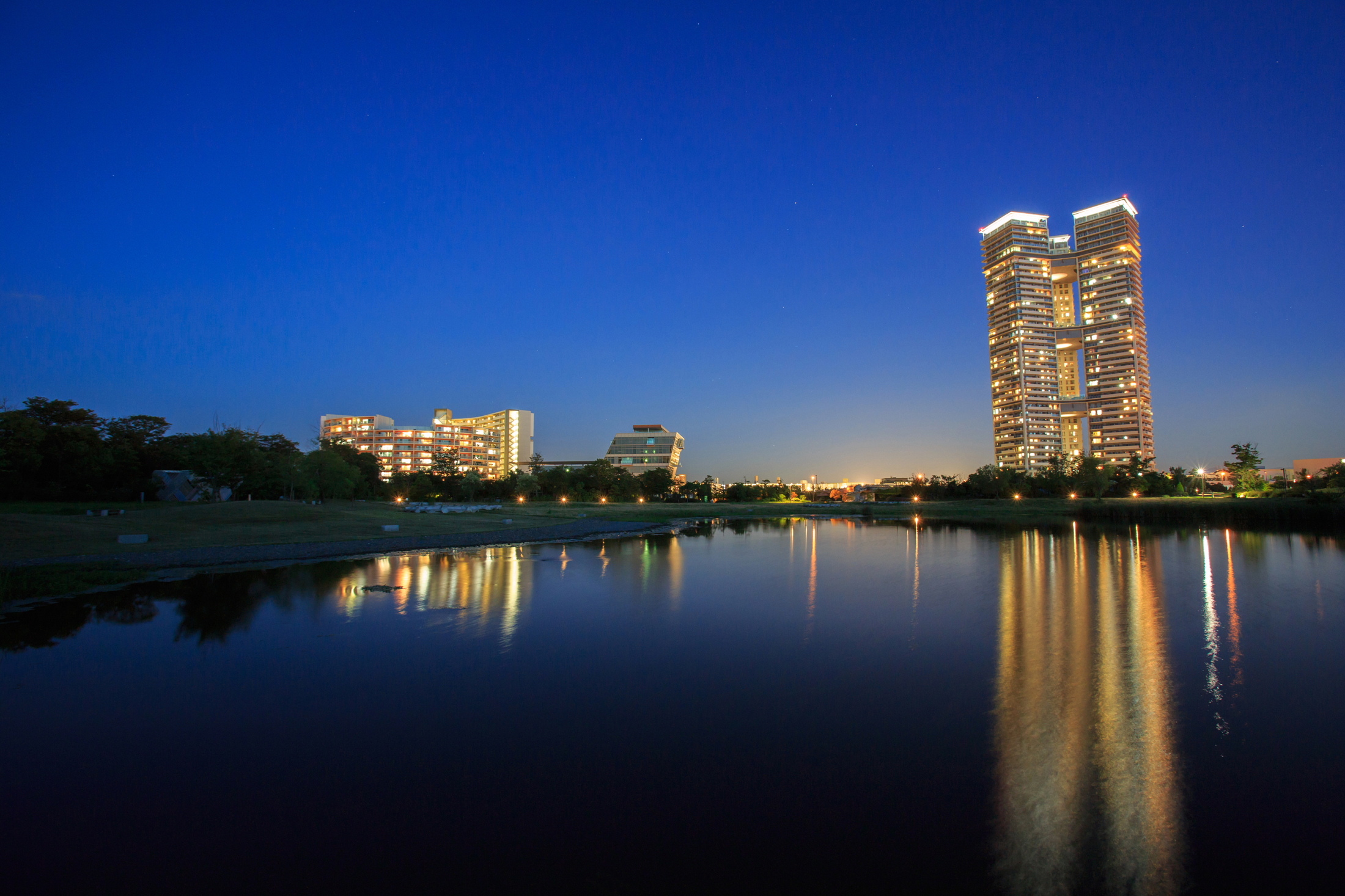 Island City Chuo Park